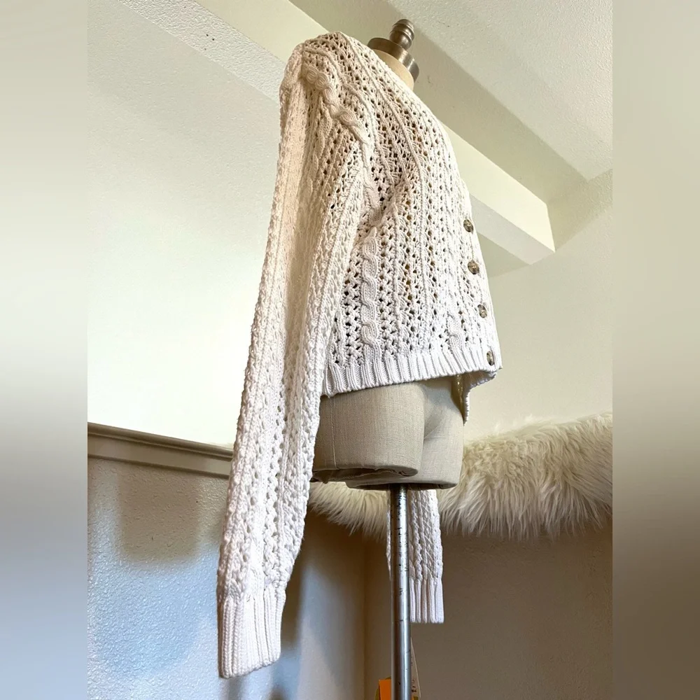 NWT M White Knit Cardigan Sweater - Picture 7 of 9